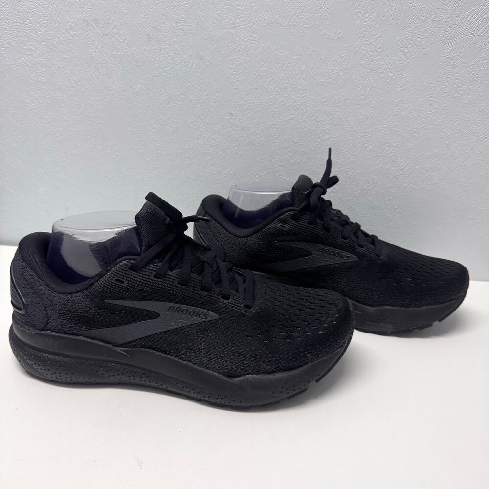 Brooks Ghost 16 Women’s Size 9-LIKE NEW. NO FLAWS.